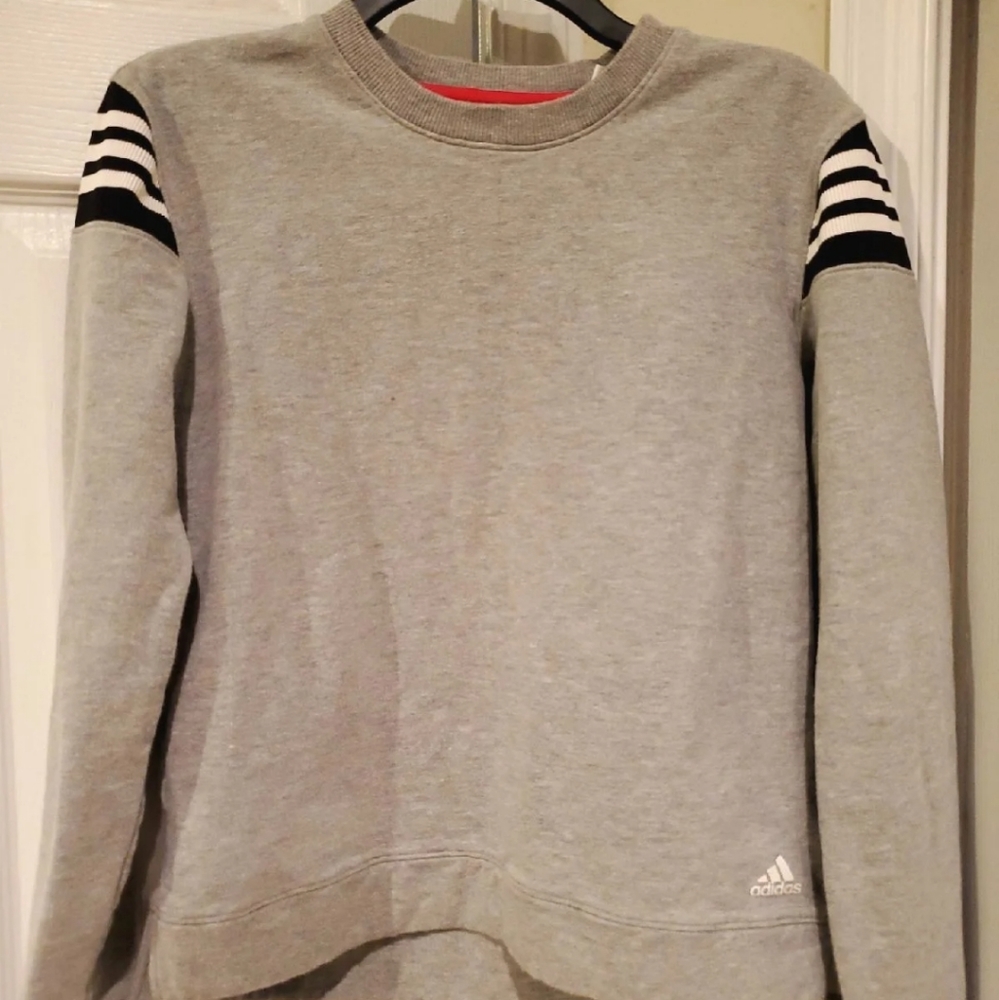 Adidas Sweatshirt